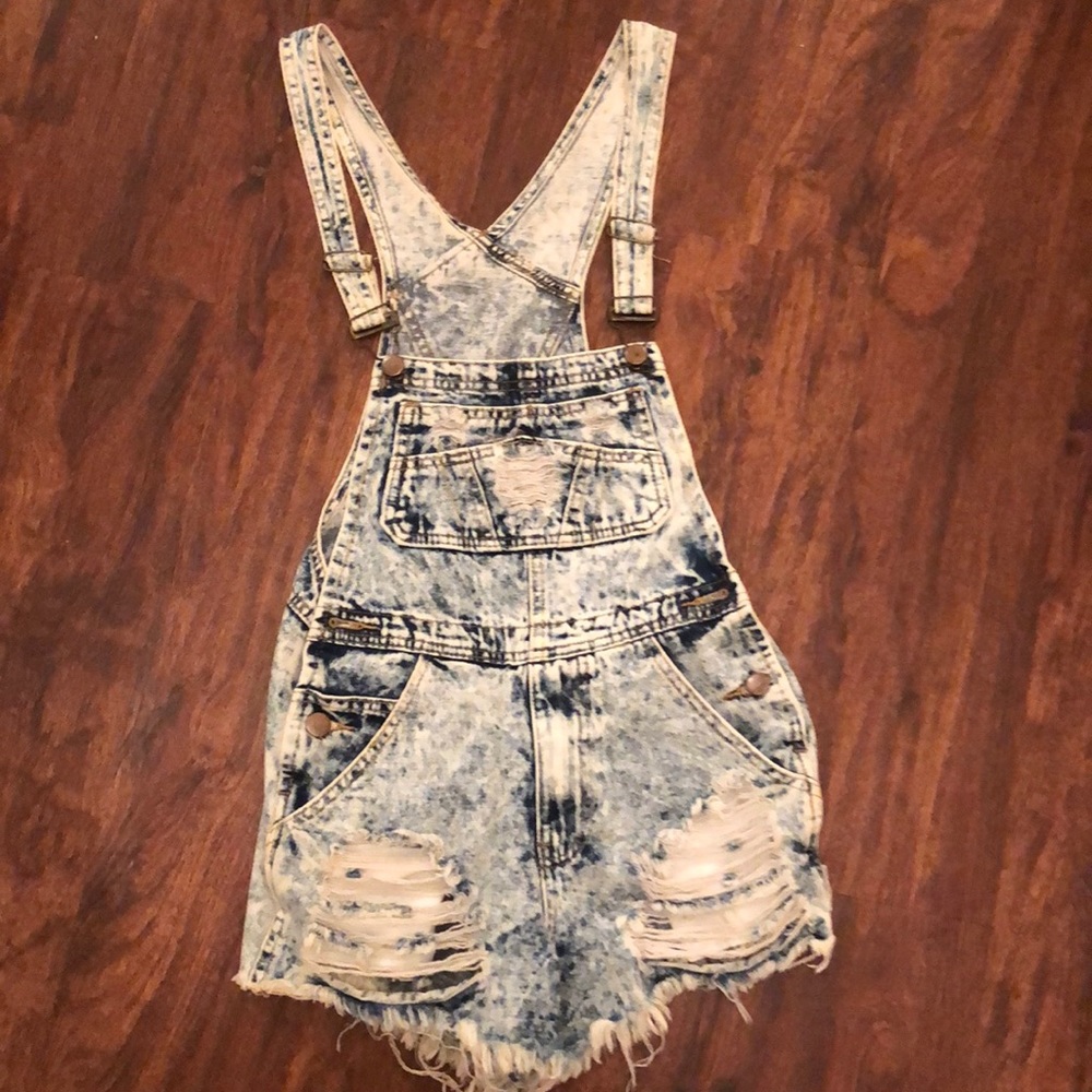 Acid wash over all shorts